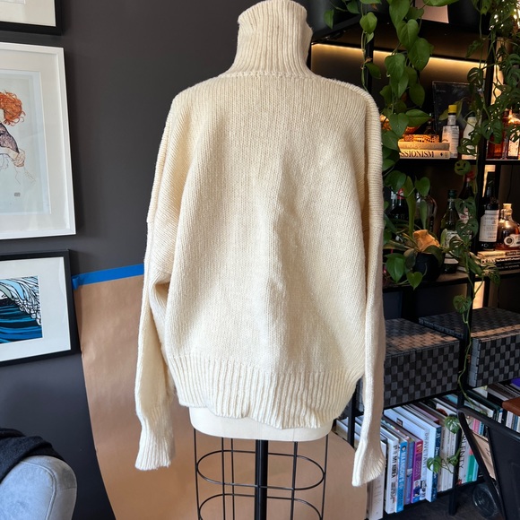 Babaa Jumper No. 17 Natural - Picture 4 of 5